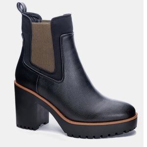 CHINESE LAUNDRY BLACK VEGAN LEATHER GOOD DAY BOOT SZ 7.5 M